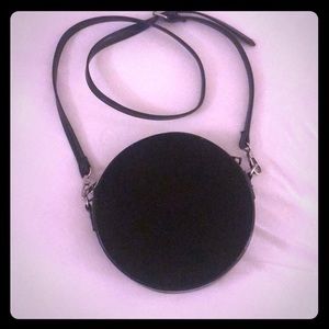 Black circle purse